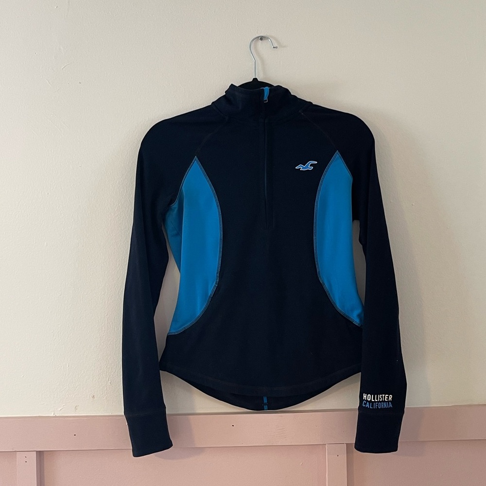 Hollister California active wear long-sleeve quarter-zip pullover Y2K 2000’s